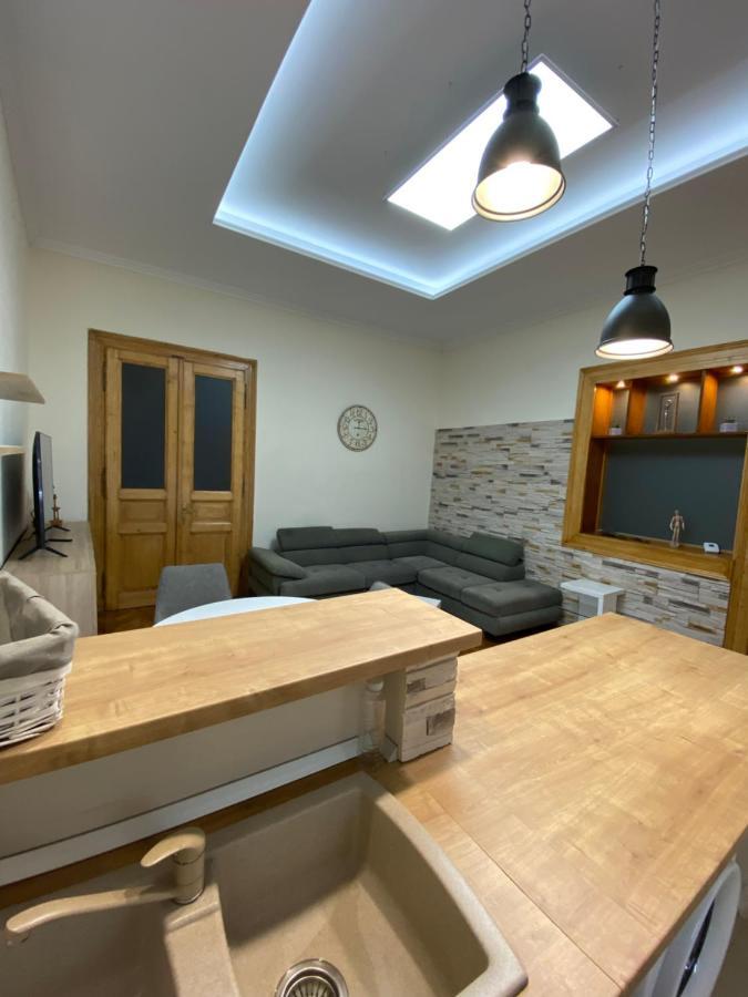Centre Ville Apartment Клуж-Напока Екстериор снимка
